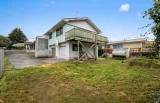 169B Clayton Road, Mangakakahi