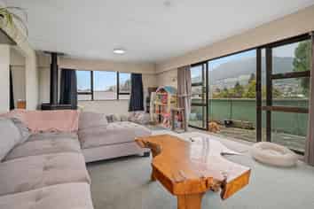 169B Clayton Road, Mangakakahi