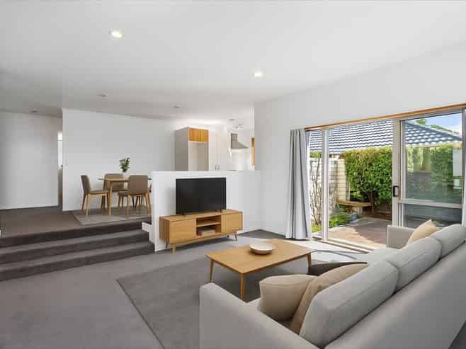 7 Angel Way, Stanmore Bay
