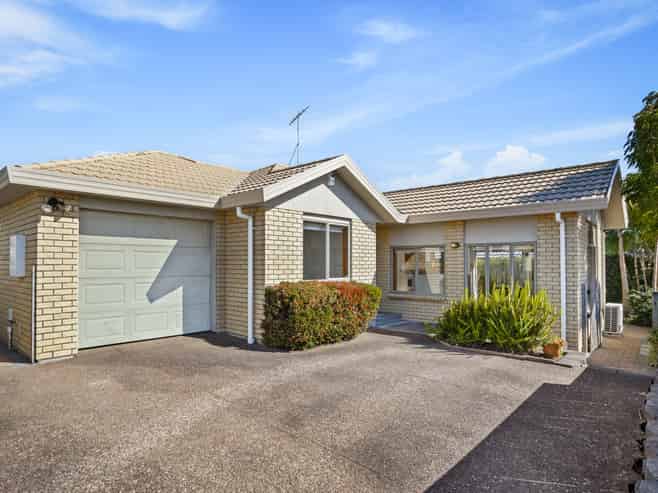 7 Angel Way, Stanmore Bay
