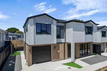 12a Mcleod Road, Weymouth