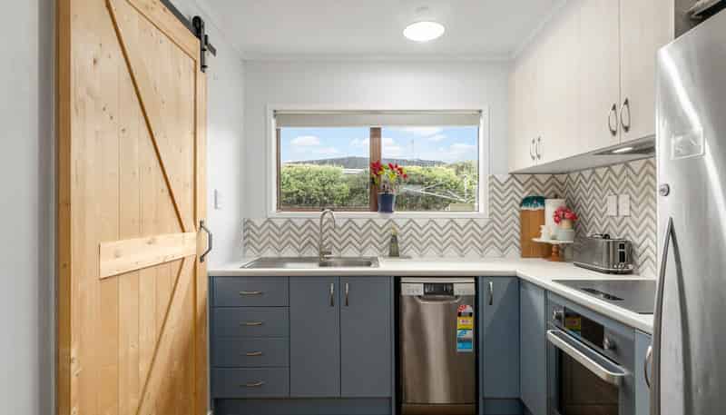 2/231 Queen Street, Pukekohe