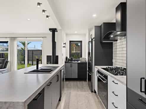 4A Riverside Drive, Point Wells