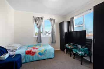 223 Sturges Road, Henderson