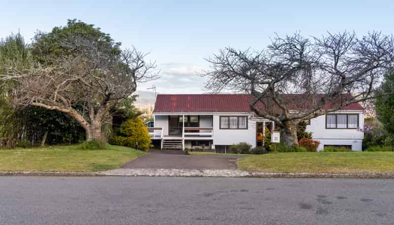 23 Russell Crescent, Western Heights