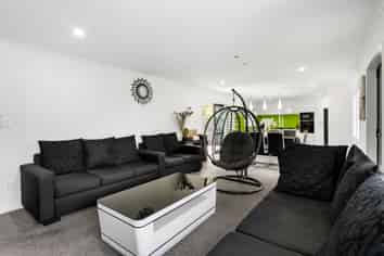 282 Mahia Road, Weymouth