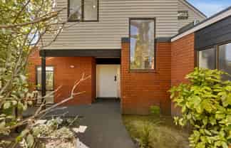 1 Worsleys Road, Cracroft