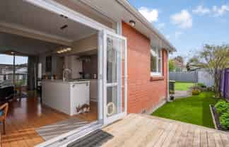 8/103 Epuni Street, Epuni