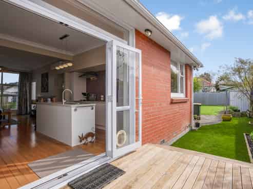 8/103 Epuni Street, Epuni