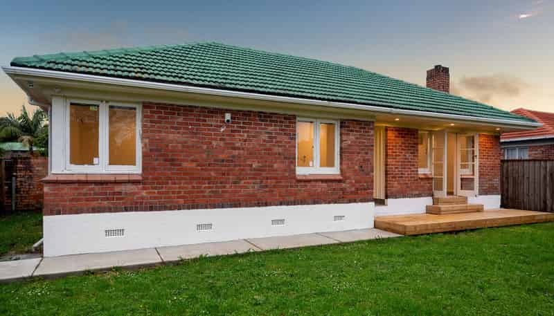 24 Godley Road, Green Bay