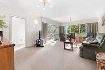 17 Kimber Hall Avenue, Mount Roskill