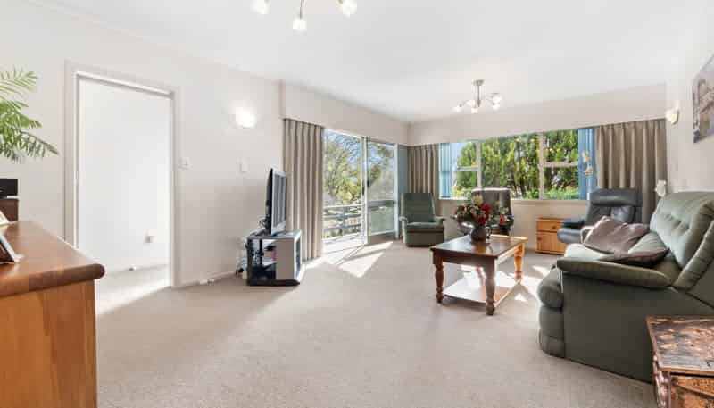 17 Kimber Hall Avenue, Mount Roskill