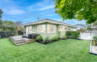 28A Renfrew Avenue, Sandringham