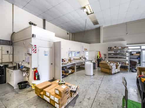 Tilt slab industrial - Tenant investment or vacant