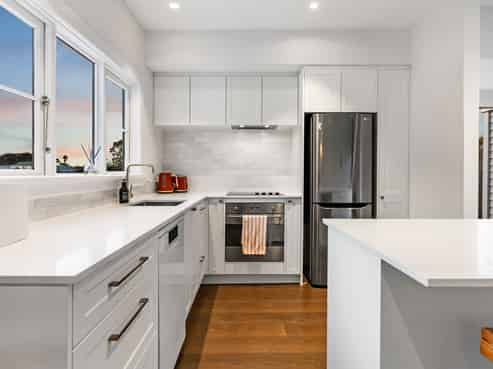 16 School Road, Kingsland