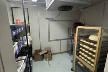 Wholesale Bakery Setup - Turnkey Opportunity