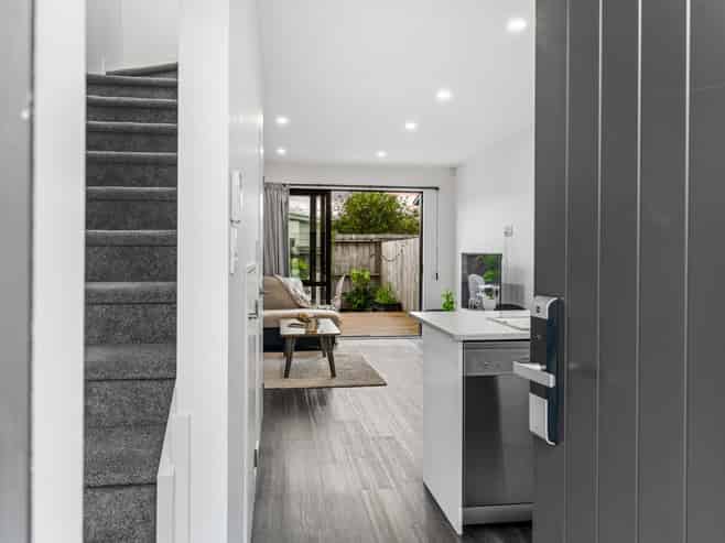 6/3 Abbotleigh Avenue, Te Atatu Peninsula