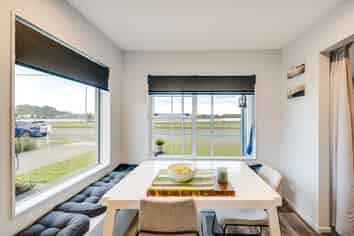 1/30 Meeanee Quay, Westshore