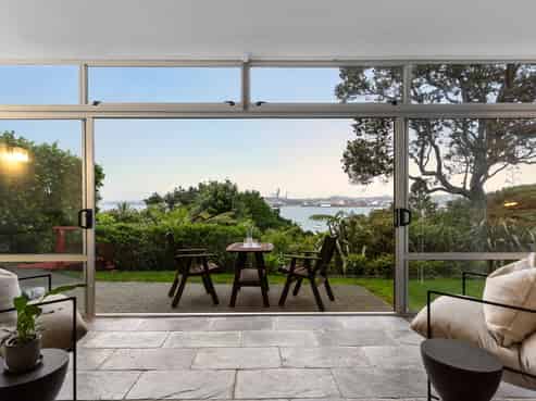 G8/45 Stanley Point Road, Devonport
