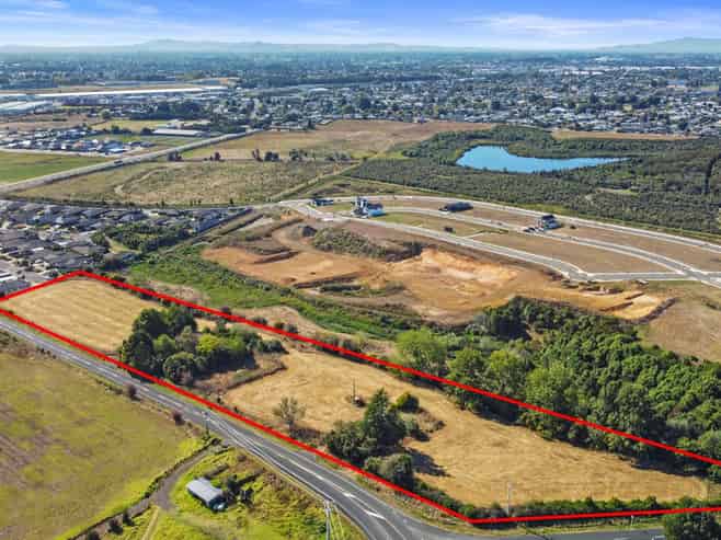 Big Home - Big Land - Development Opportunity