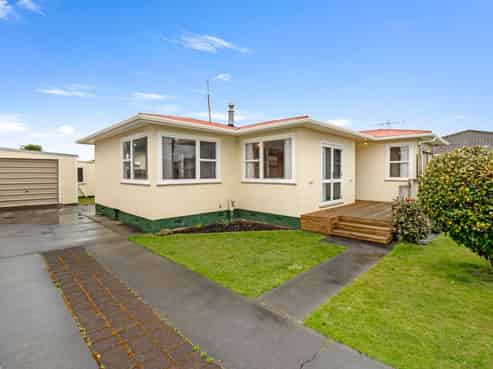 6 Chester Road, Springvale