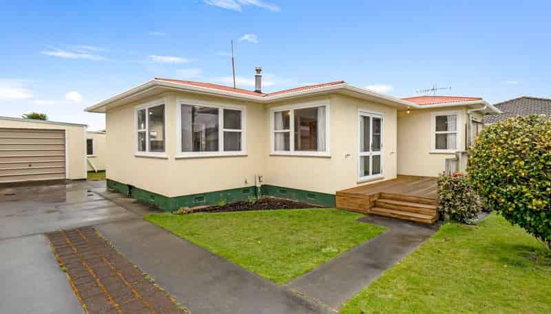6 Chester Road, Springvale