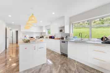 280 Kaipara Coast Highway, Helensville