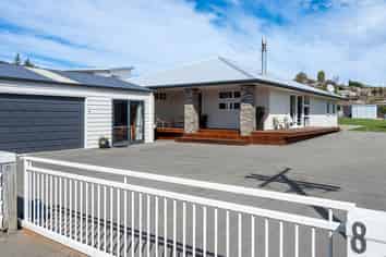 8 Margate Street, Waihola