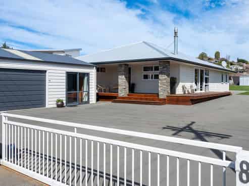 8 Margate Street, Waihola