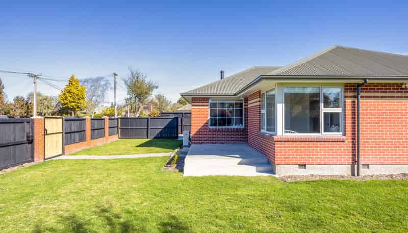 5A Rossiter Avenue, Redwood