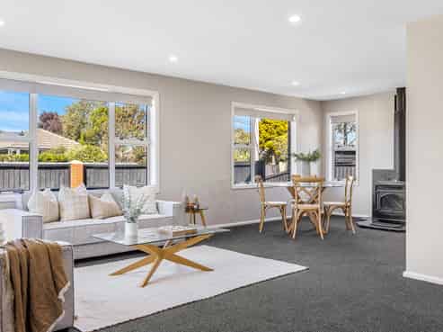 5A Rossiter Avenue, Redwood