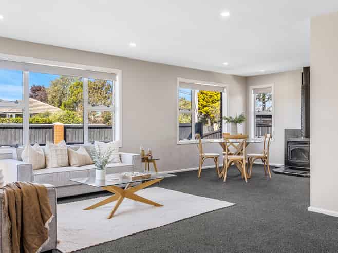 5A Rossiter Avenue, Redwood