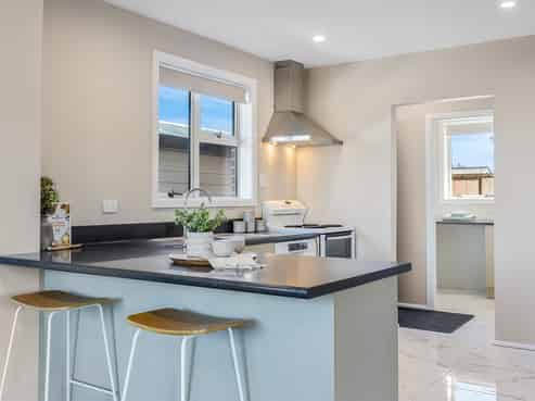 5A Rossiter Avenue, Redwood