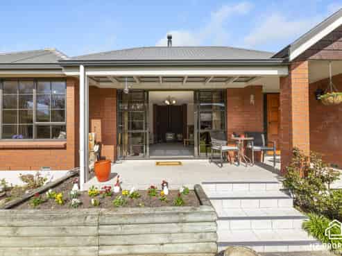 55 Holyhead Street, Outram