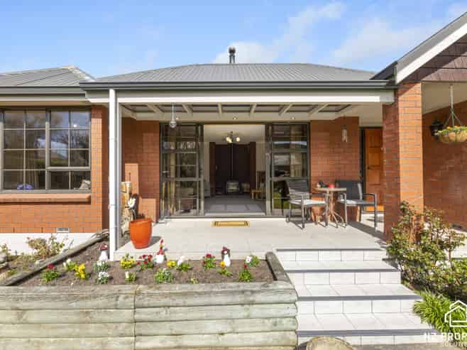 55 Holyhead Street, Outram