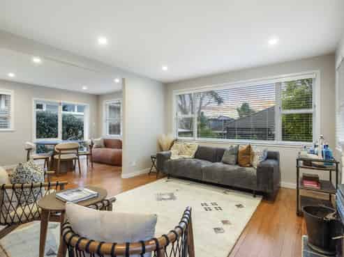52 Wiseley Road, Hobsonville