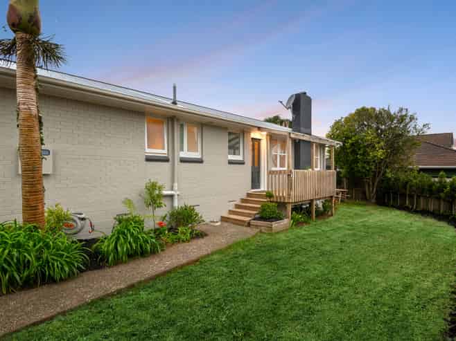 52 Wiseley Road, Hobsonville