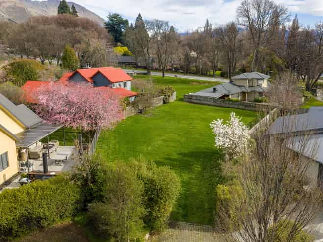3 Stonebridge Close, Wanaka