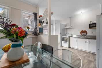 142 Malfroy Road, Victoria