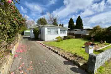 142 Malfroy Road, Victoria