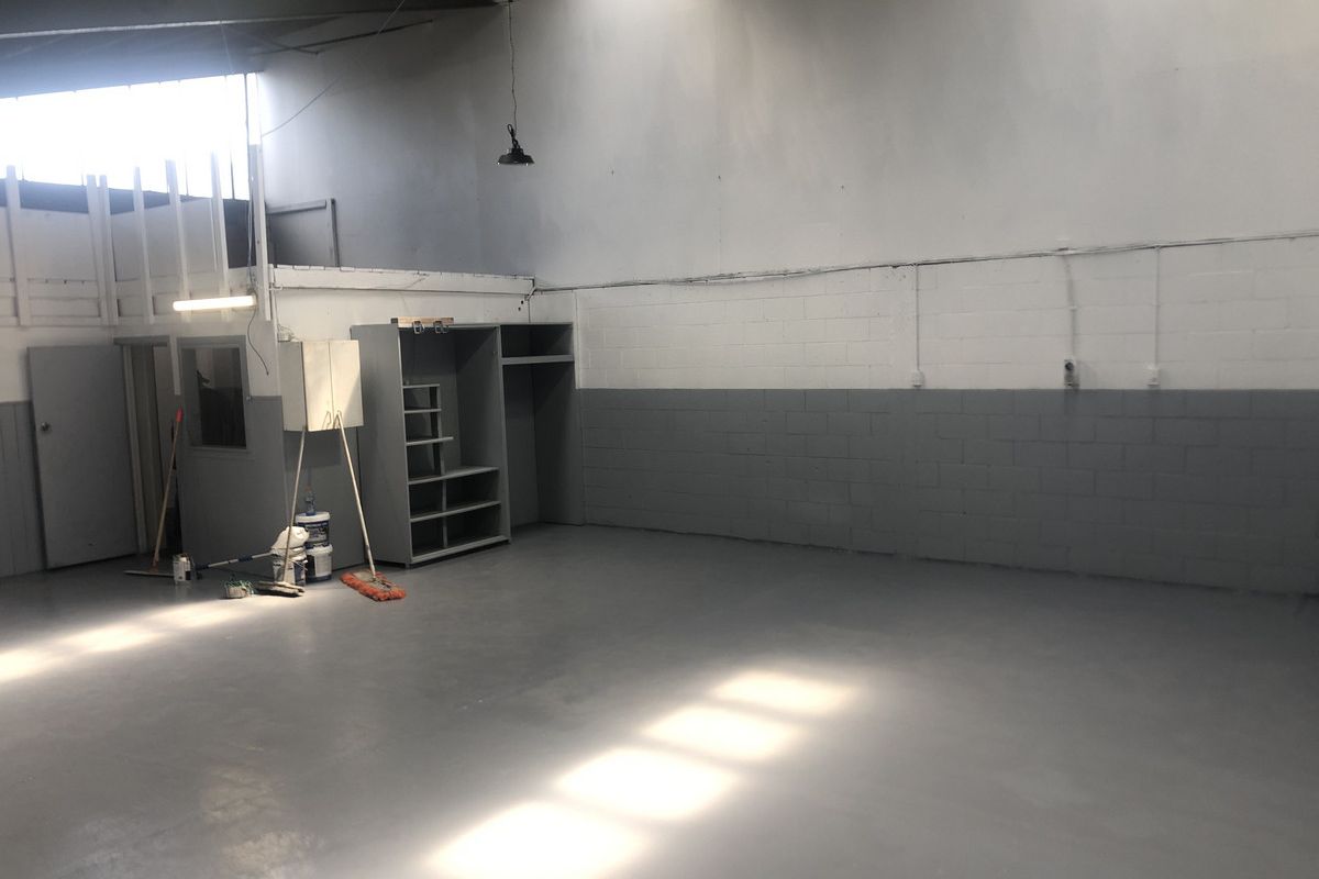 Industrial Unit in Great Location - Bild 5