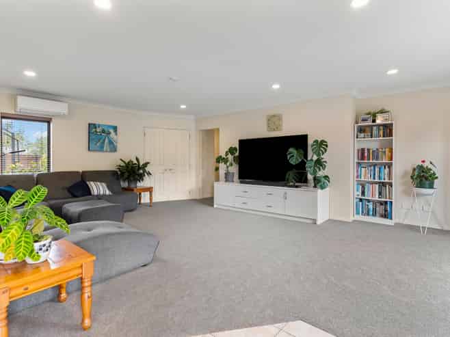 92 Third View Avenue, Beachlands