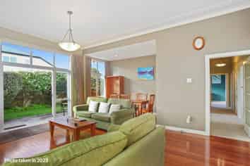 2/38 Athens Road, Onehunga