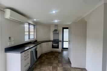 33D Campbell Street, Dinsdale