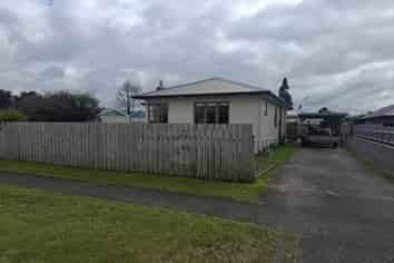 27 Campbell Street, Leamington