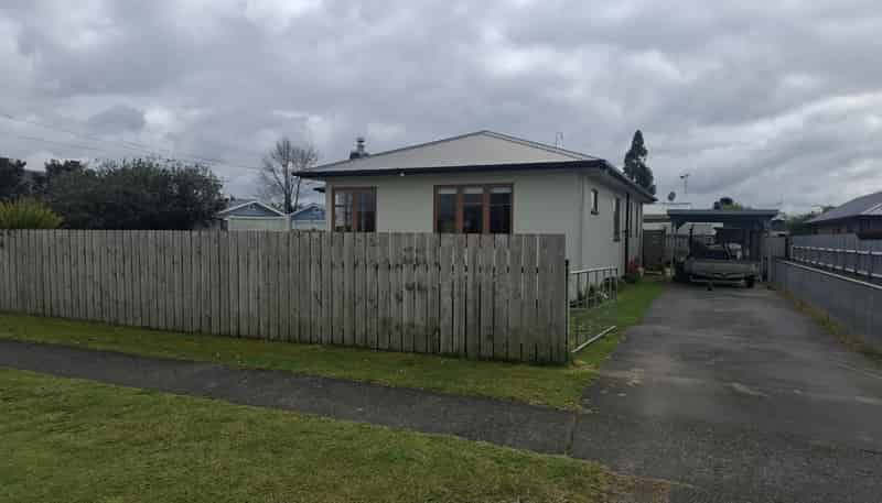27 Campbell Street, Leamington