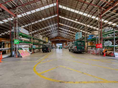 Long term lease to Carters