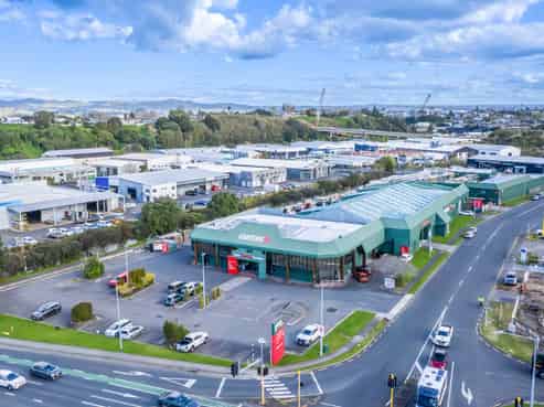 Long term lease to Carters