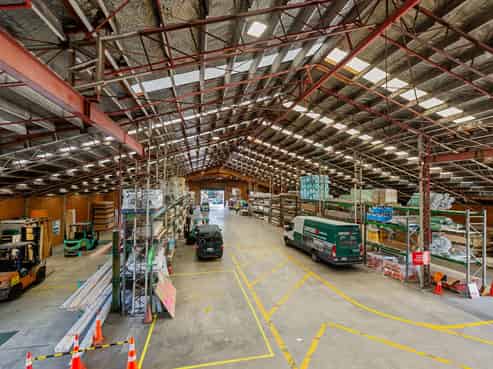 Long term lease to Carters