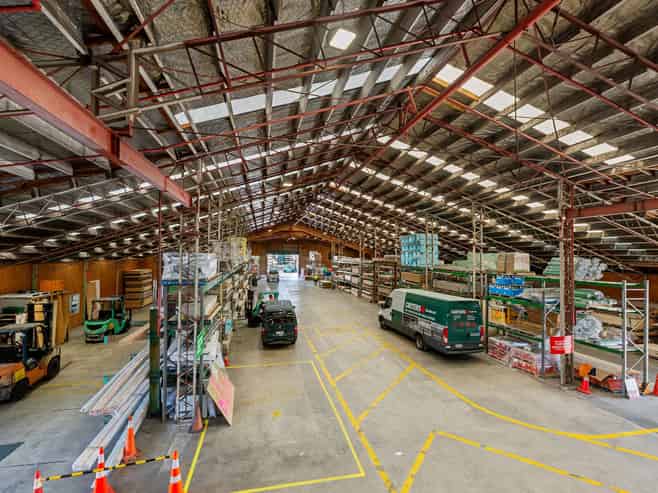 Long term lease to Carters